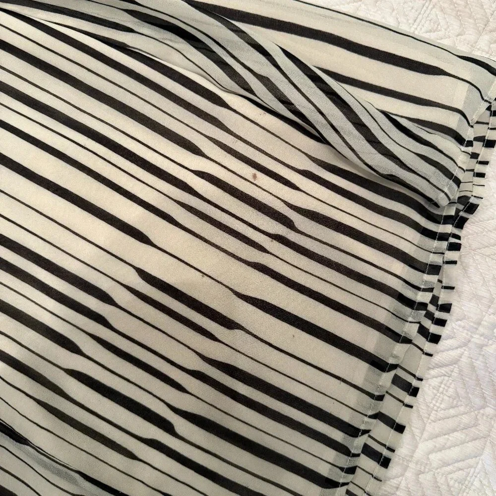 Black and White Sleeveless Maxi Dress, Armani Exchange, US 0 - Picture 6 of 7